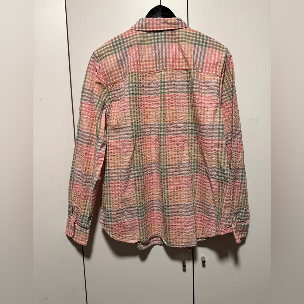 L.L. Bean seersucker Checkered Shirt. - Picture 5 of 6